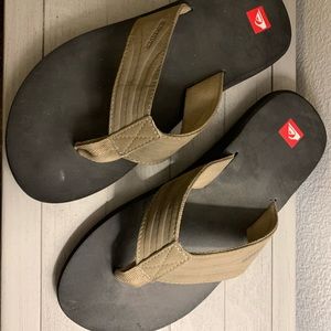 Quicksilver Men's Flipflop Size 11